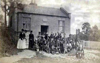 Tilsworth Infants School and children in the 1870s